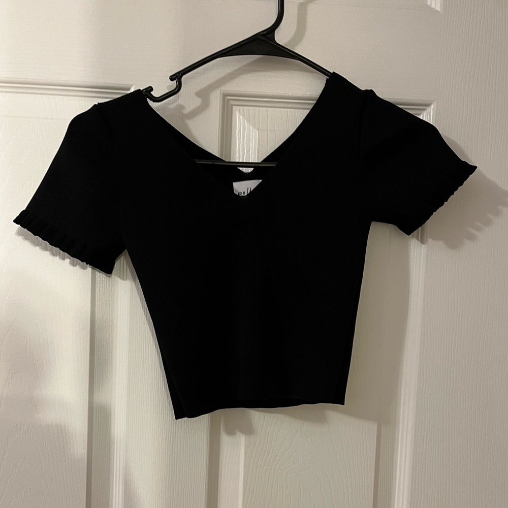 Princess polly black crop top Size 2